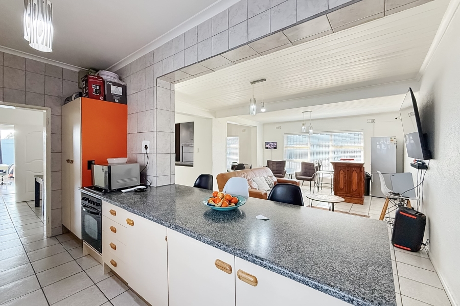 4 Bedroom Property for Sale in Monte Vista Western Cape